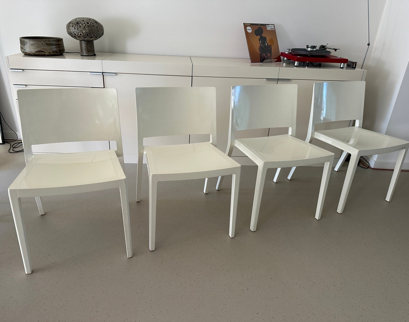 4 x Kartell Lizz Gloss stoelen by Piero Lissoni, Huis en Inrichting, Ophalen, Gebruikt, Kartell Design Italiaan Dutch, Wit