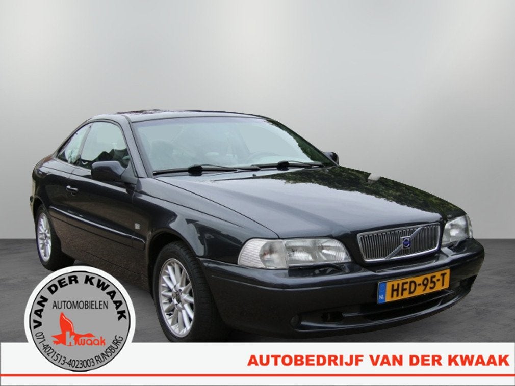 Volvo C70 Coupé 2.5 T Exclusive | Unieke km-stand, Auto's, Oldtimers, Automaat, 4 stoelen, Leder, 2435 cc