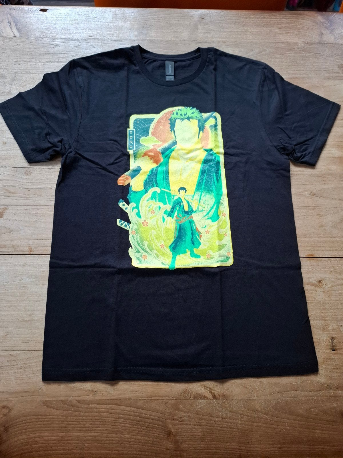 Zwart Qwertee T-shirt Great Wave Zoro maat M nieuw, Ophalen, Maat 48/50 (M), Zwart, Nieuw