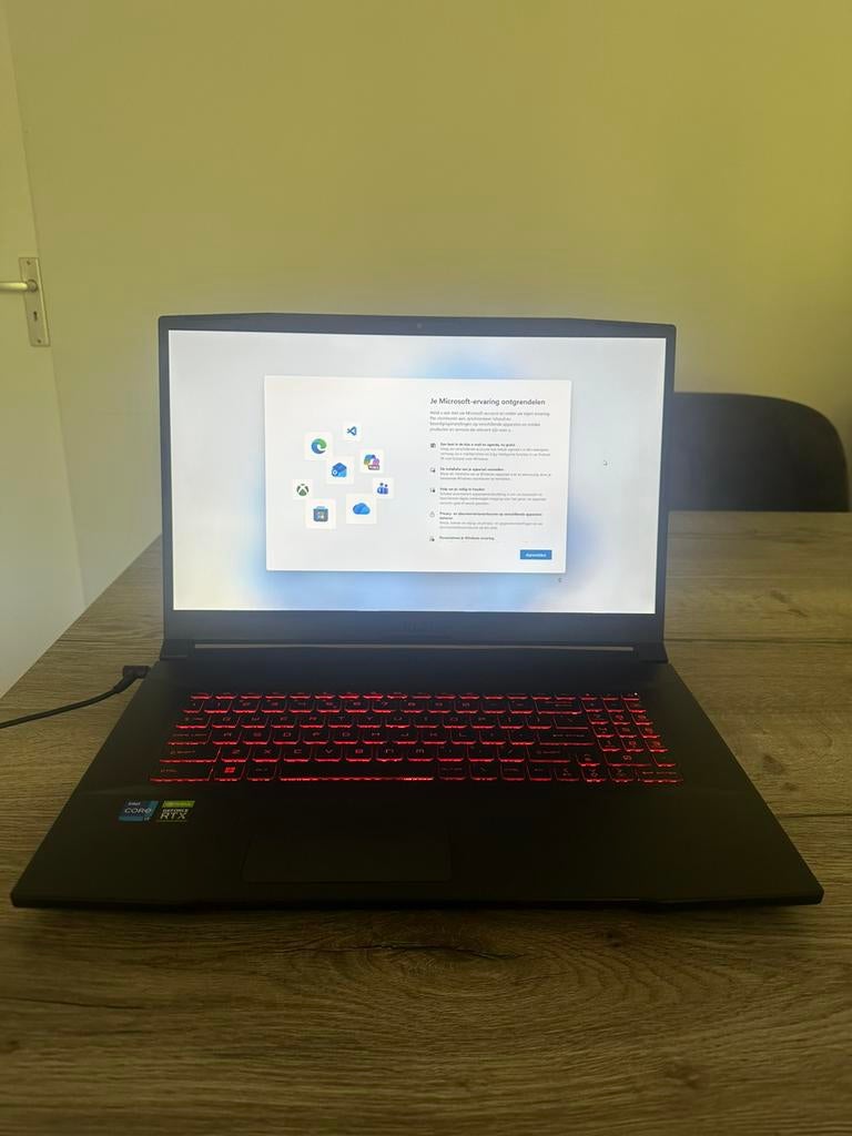 MSI Katana GF76 11UC Gaming Laptop, Ophalen, Gebruikt, 2 tot 3 Ghz, Qwerty