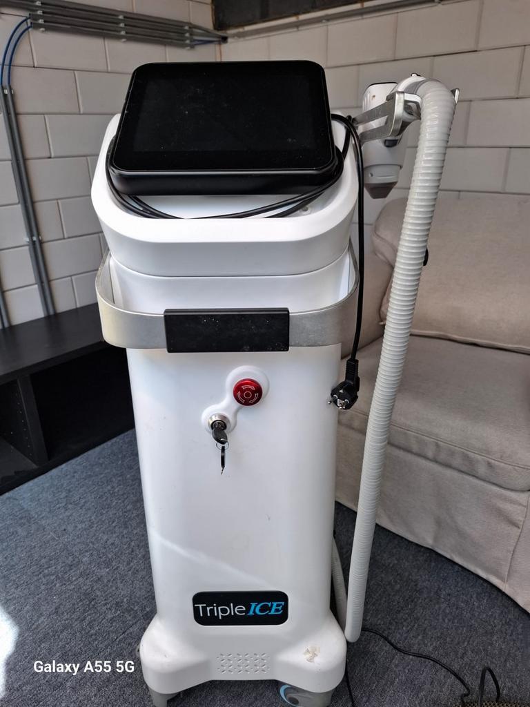 Triple ICE Laser Ontharingsapparaat - Zo goed als nieuw, Ophalen of Verzenden, Zo goed als nieuw, Scheren en Epileren