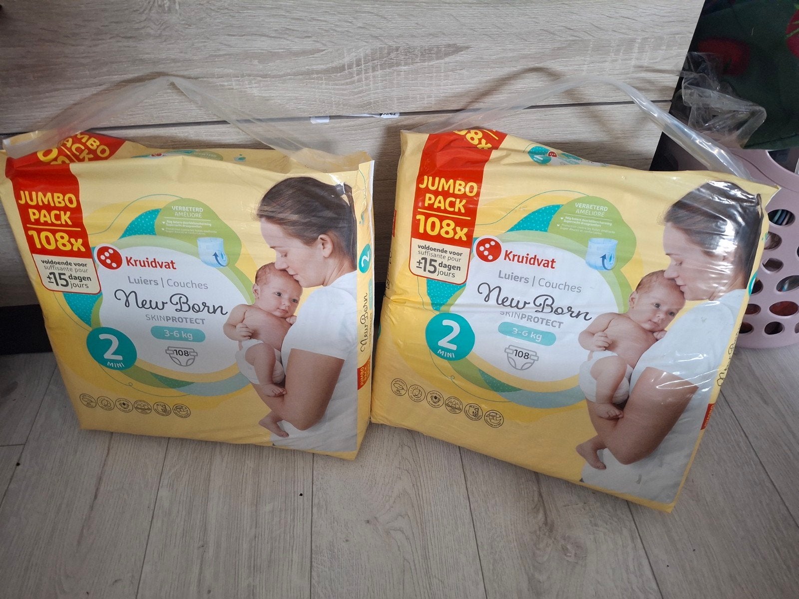 2x Kruidvat Jumbo Pack Luiers Maat 2 (108 stuks) - Ongeopend, Ophalen, Nieuw