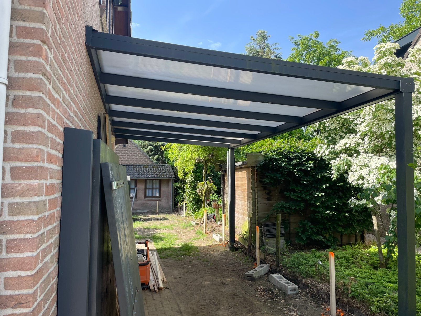 Overkapping met led verlichting., Ophalen