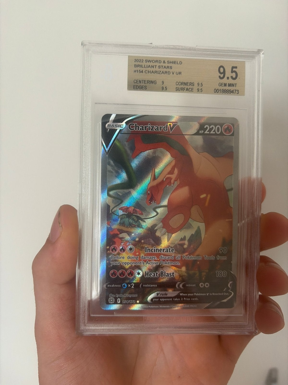 Charizard V #154 Brilliant Stars Beckett 9.5 (psa10?), Ophalen of Verzenden, Nieuw, Losse kaart