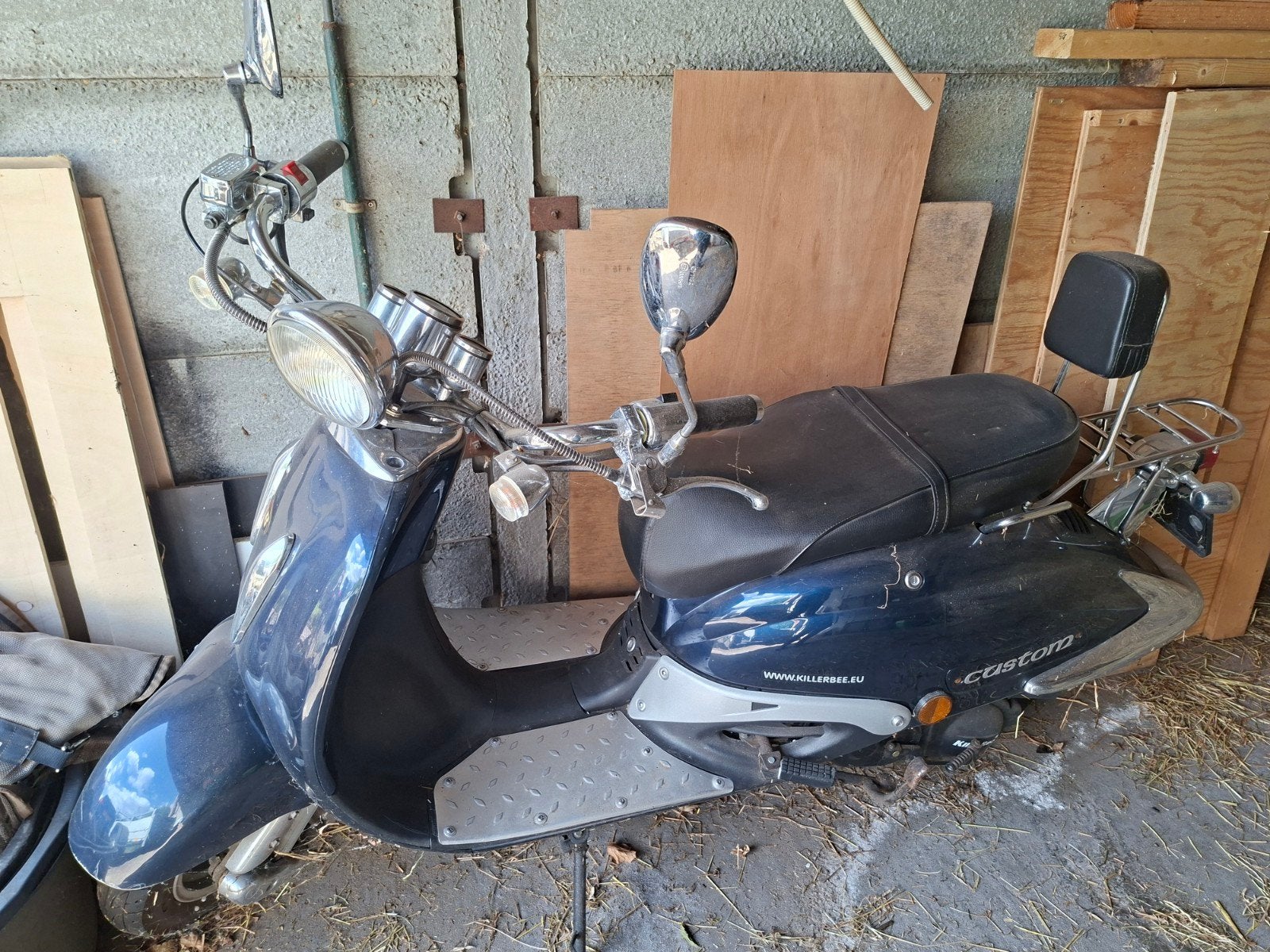 Snorscooter Killerbee met kapotte accu, Ophalen, Gebruikt