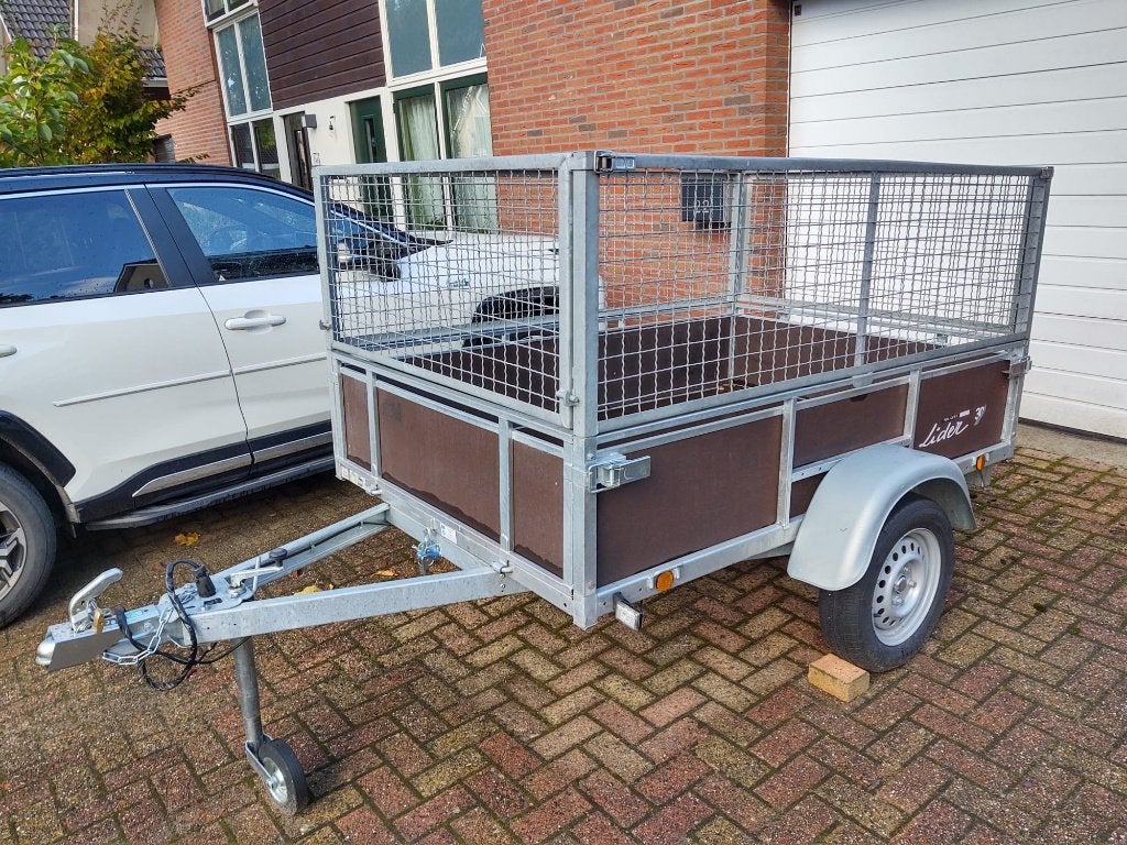Unieke aanhangwagen Lider waarmee u een boot kunt vervoeren, Ophalen, Zo goed als nieuw