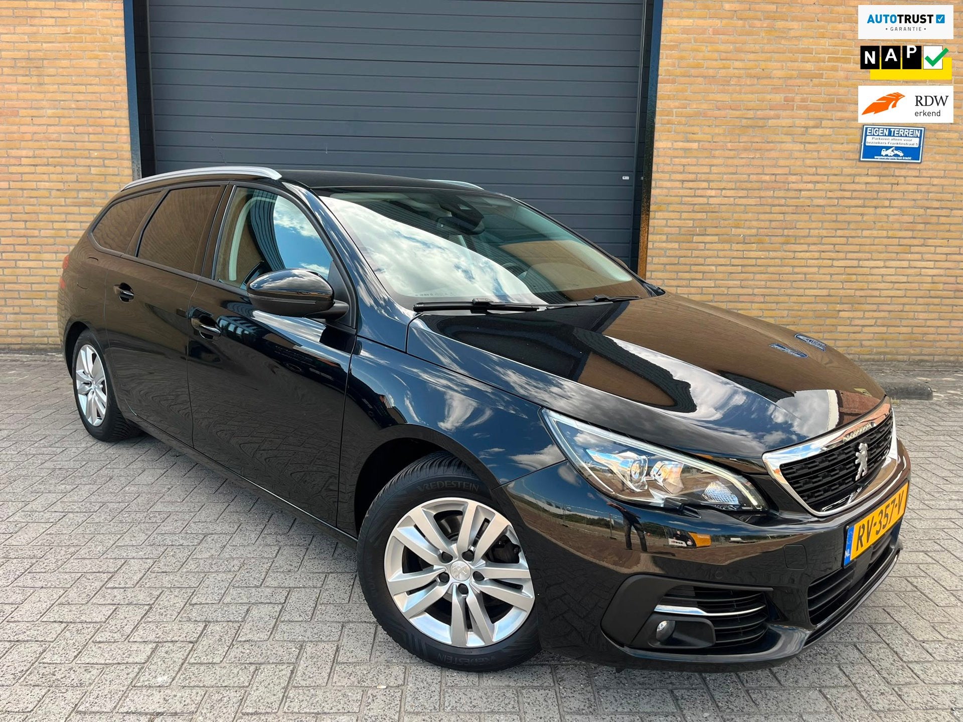 Peugeot 308 SW 1.2 PureTech Blue Lease Executive|Pano|Navi|A, Auto's, Voorwielaandrijving, Gebruikt, Euro 6, 1199 cc