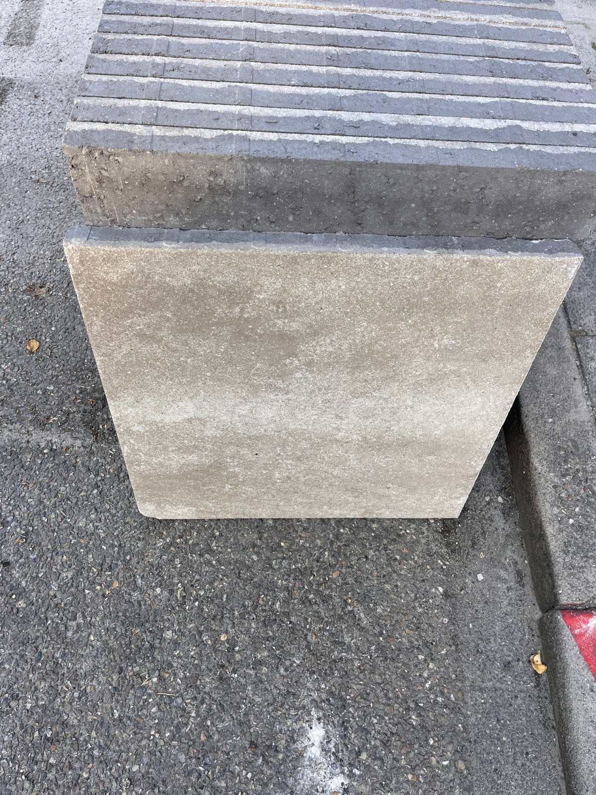 3 hele en 3 halve betontegels 60x60 taupe, Tuin en Terras, Ophalen, Nieuw, Beton, Terrastegels