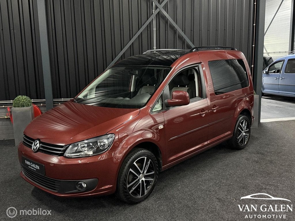 Volkswagen Caddy Combi 1.2 TSI Edition 30! Highline Trekhaak, Auto's, Voorwielaandrijving, 12 maanden, Gebruikt, Leder