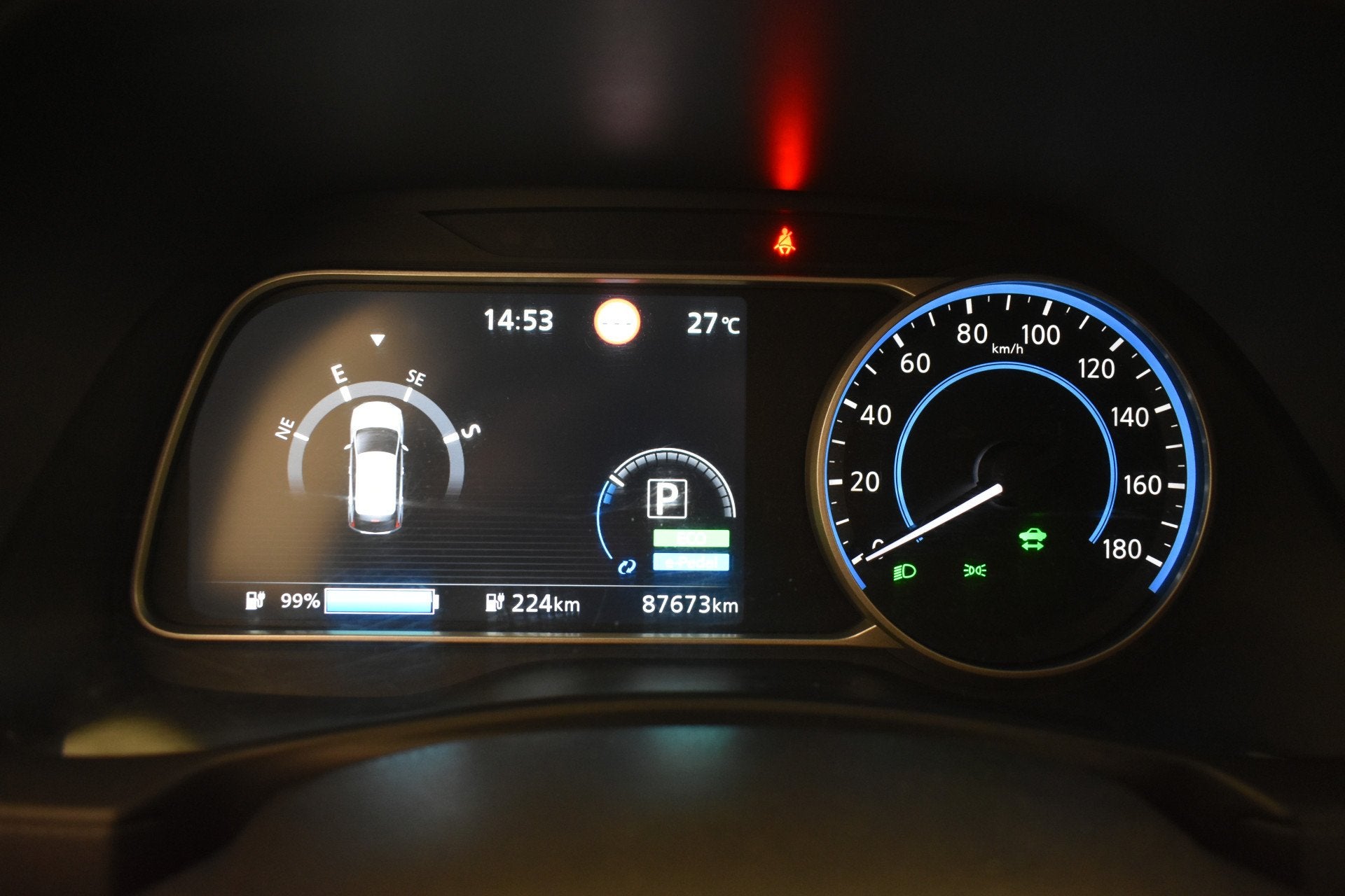 Foto 9 van Nissan Leaf Acenta 40 kWh 360° Camera (bj 2018, automaat)