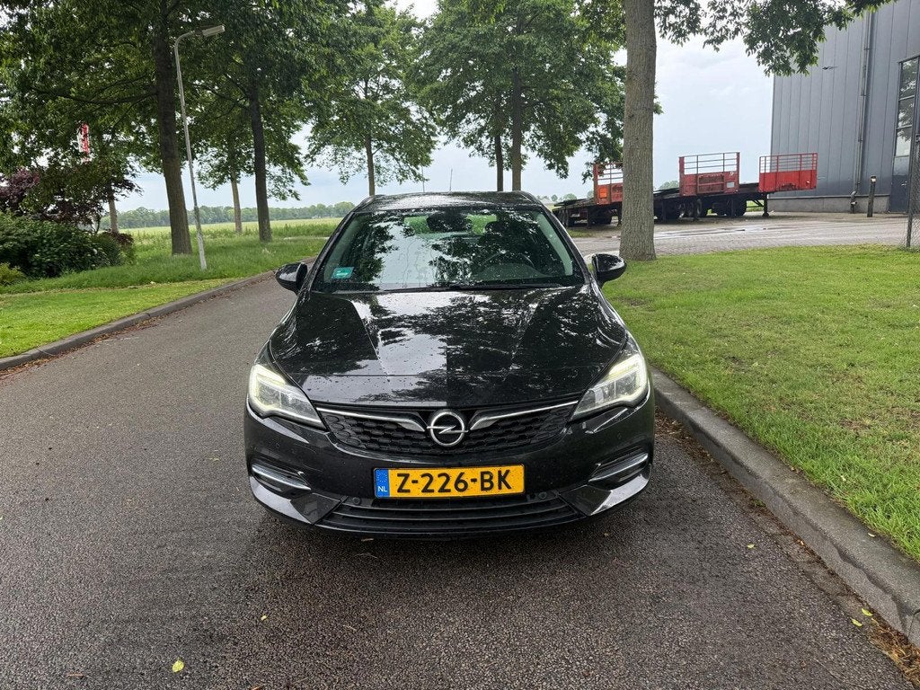 Opel Astra Sports Tourer 1.5 CDTI Edition (bj:(2020) 141000, Gebruikt, Automatische klimaatregeling, 140 €/maand, 3 cilinders