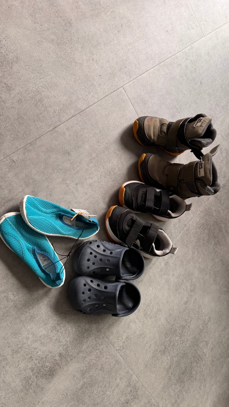 Vier paar schoenen maat 29, Kinderen en Baby's, Babykleding | Schoentjes en Sokjes, Ophalen, Zo goed als nieuw, Jongetje of Meisje