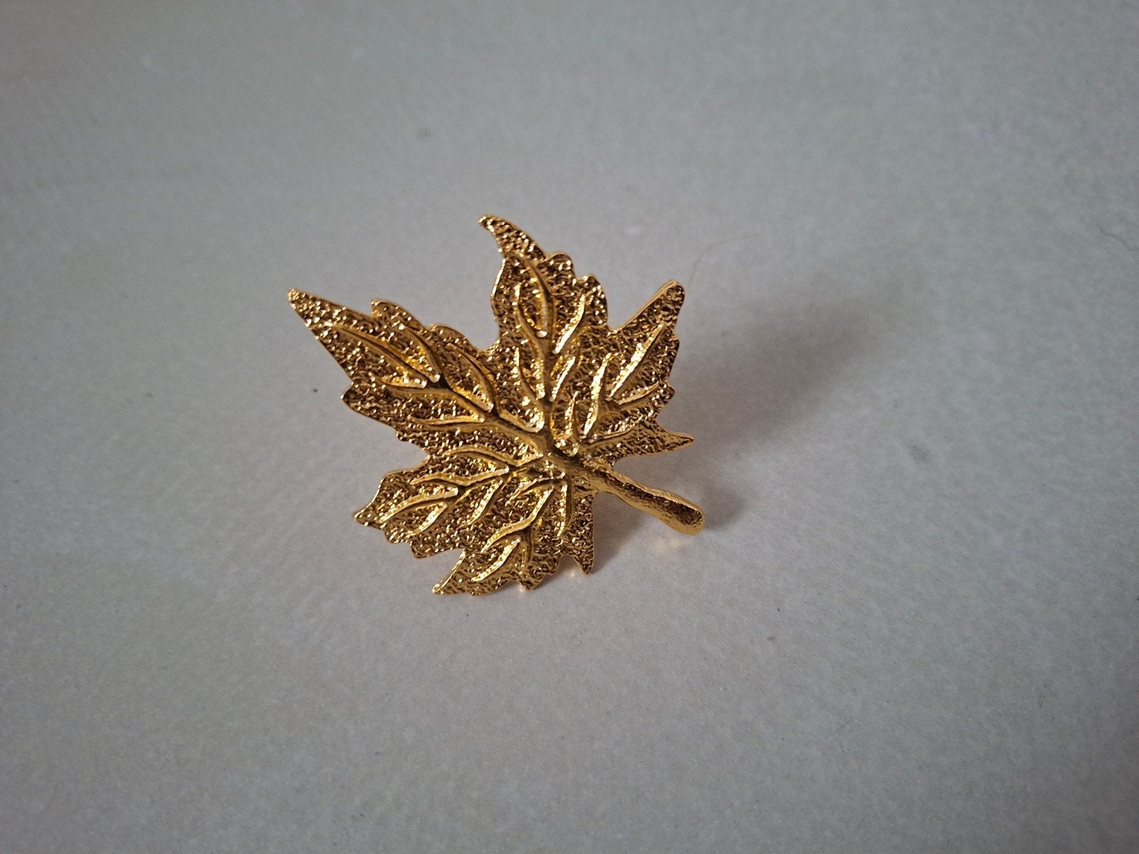 Goudkleurige kastknop blad, Ophalen of Verzenden, Nieuw, Goud