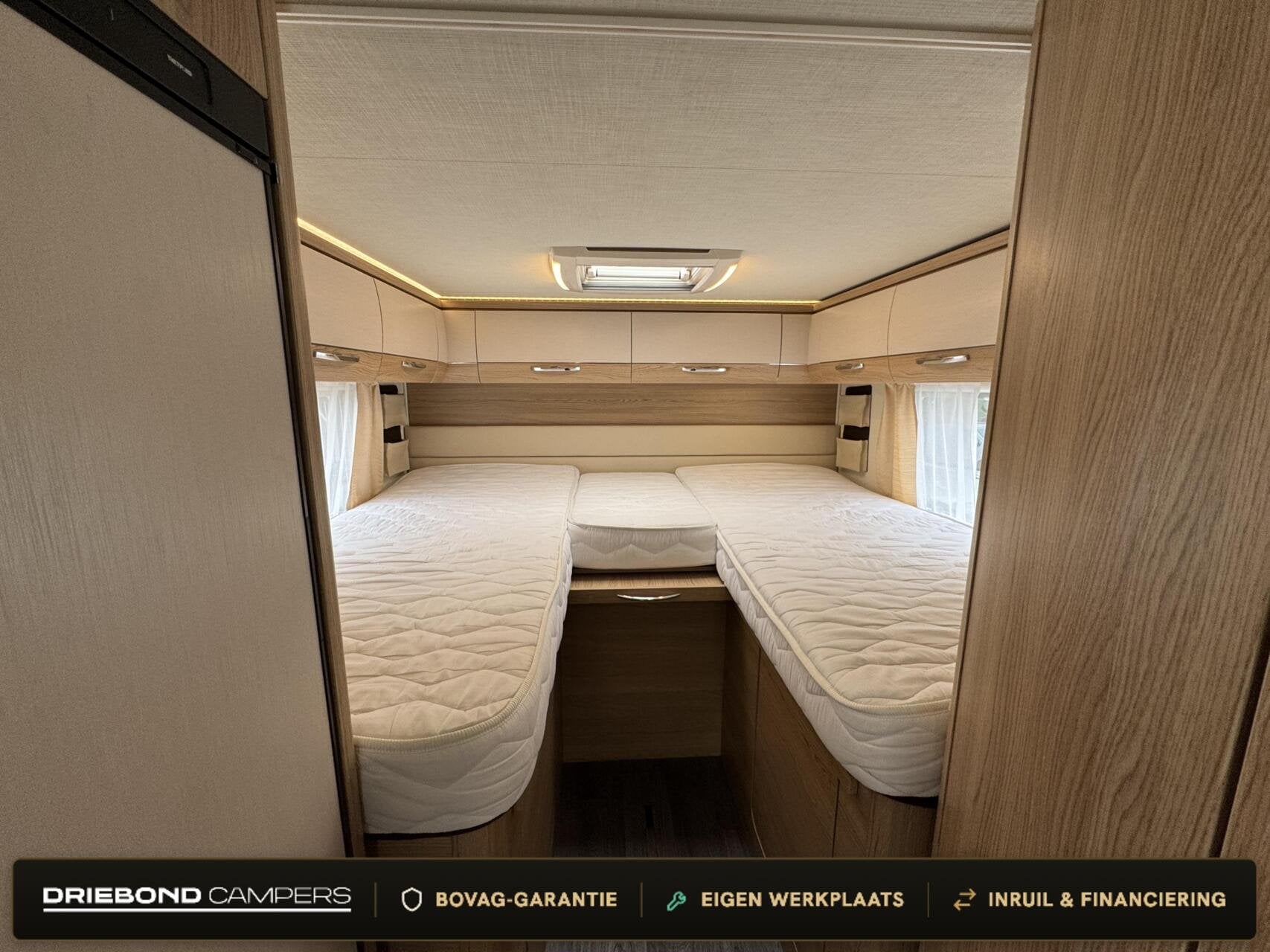 Lmc T662 Grey Selection 9T-Automaat Enkele Bedden Luifel Fie, Automaat, 7 tot 8 meter, Bedrijf, Airconditioning