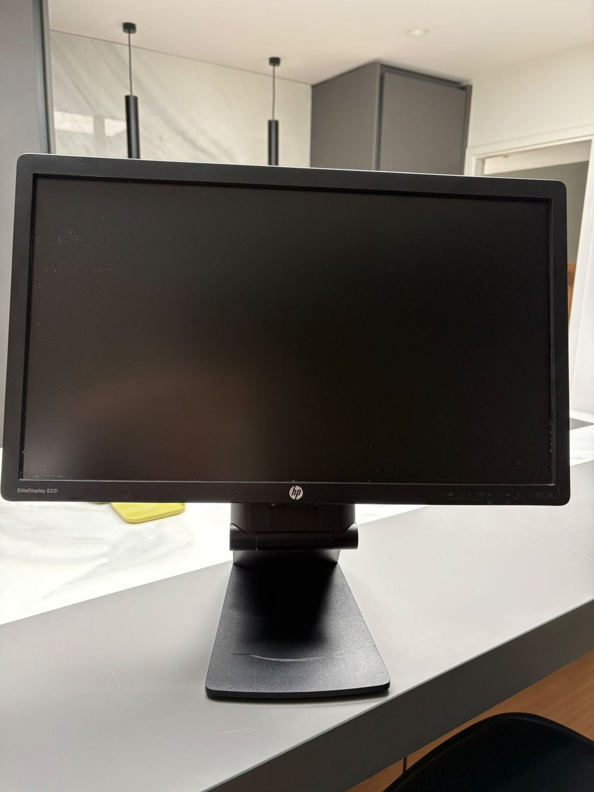 HP EliteDisplay E231 Monitor - Gratis af te halen, Computers en Software, Gebruikt, IPS, In hoogte verstelbaar, Ophalen of Verzenden