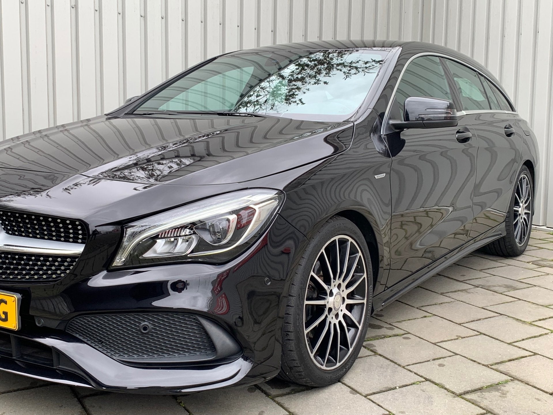 Mercedes-Benz CLA-klasse Shooting Brake 180 Edition|AMG|NL A, Auto's, Mercedes-Benz, CLA, 730 kg, Gebruikt, 4 cilinders