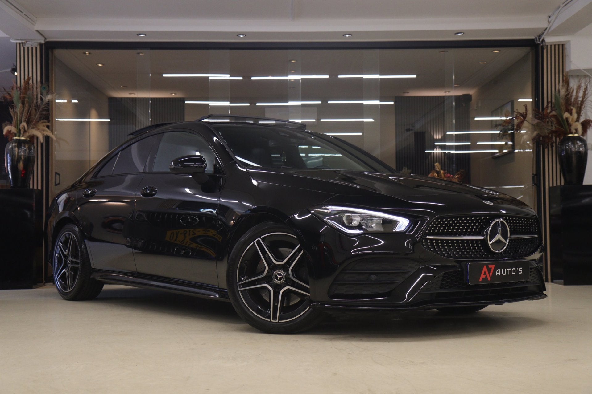 Mercedes-Benz CLA-klasse 200 Business Solution AMG PANO/CAM/, Auto's, CLA, Gebruikt, Euro 6, 4 cilinders
