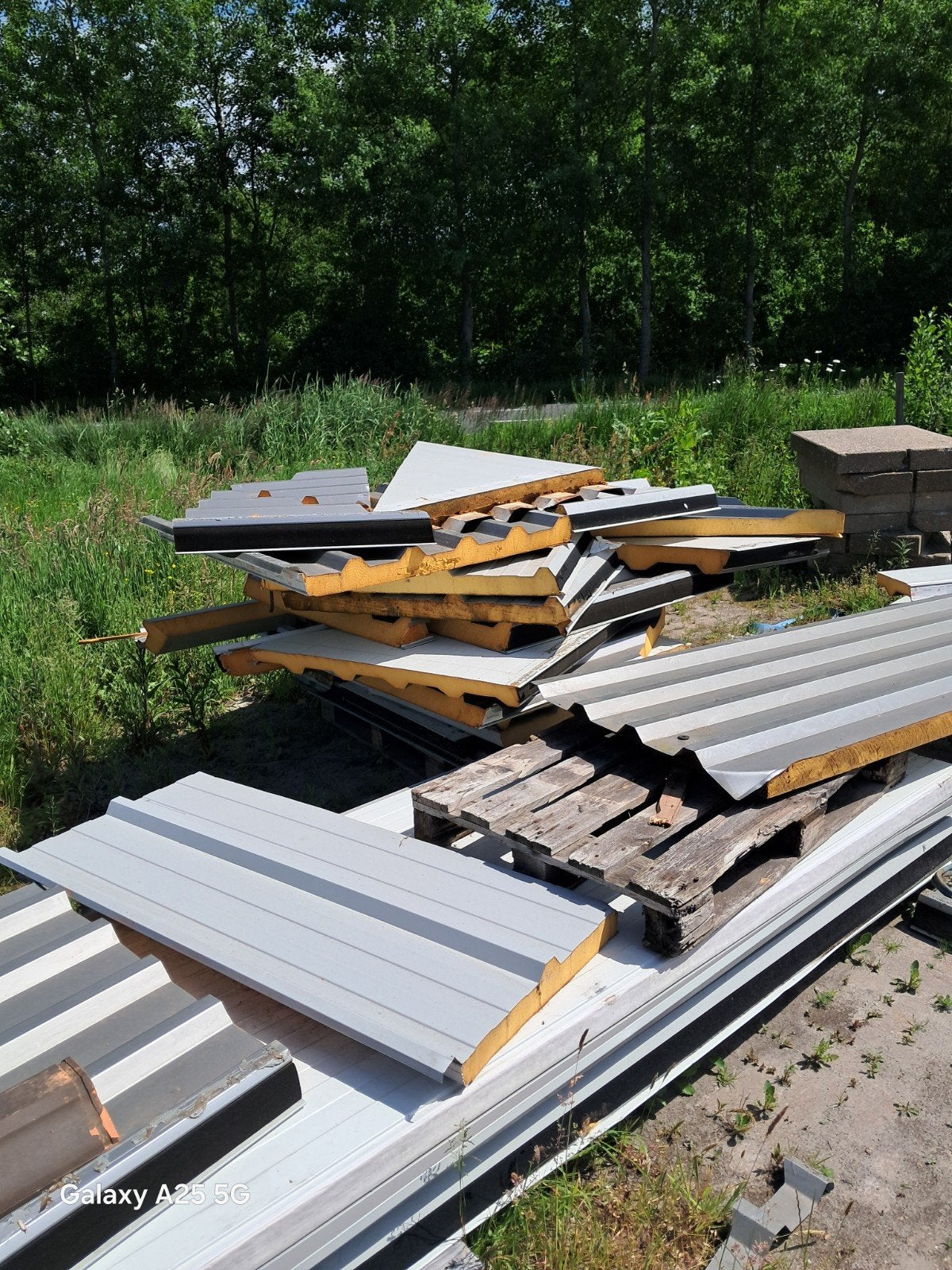 Sandwichpanelen gratis, 15 m² of meer, Metaal, Grijs, Ophalen