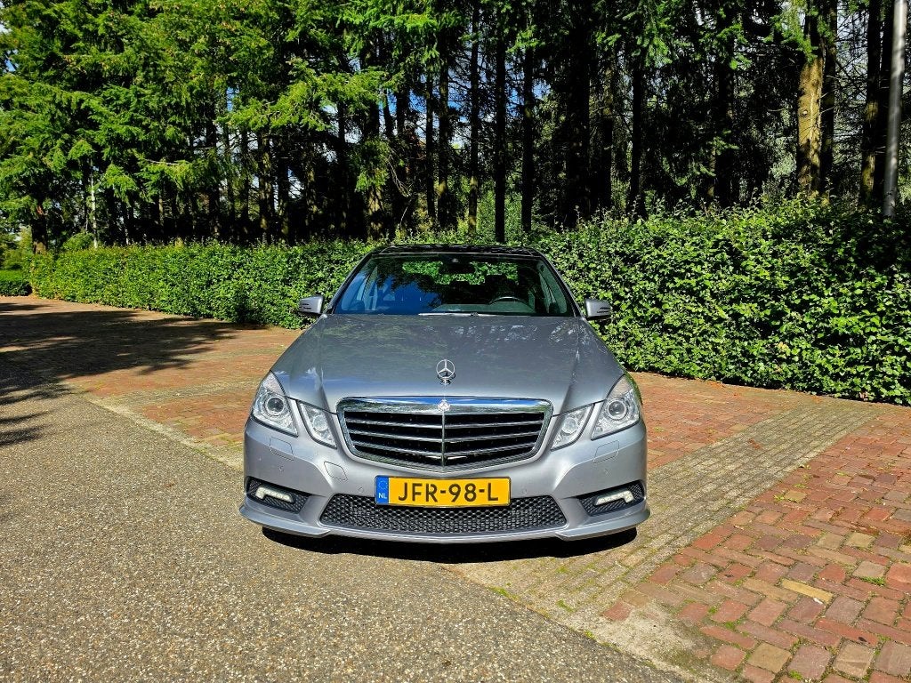 Mercedes-Benz E350 CGI W212 Youngtimer 136.000km, Automaat, Lichtsensor, Achterwielaandrijving, Zwart