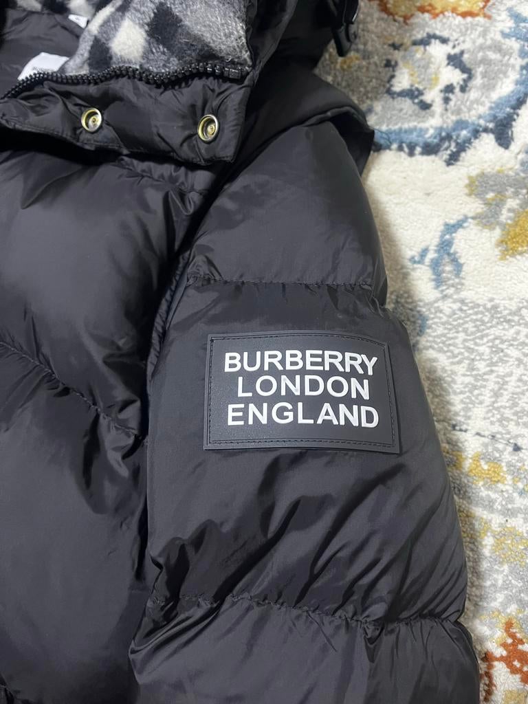 Burberry jas - Zo goed als nieuw, Ophalen of Verzenden, Zo goed als nieuw, Zwart