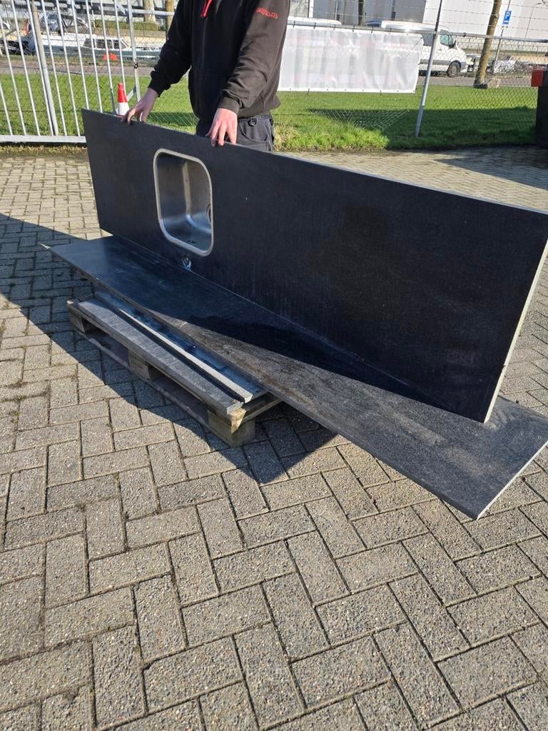 Graniet Arechtblad met Achterwand, Ophalen, Gebruikt, Grijs, 200 cm of meer