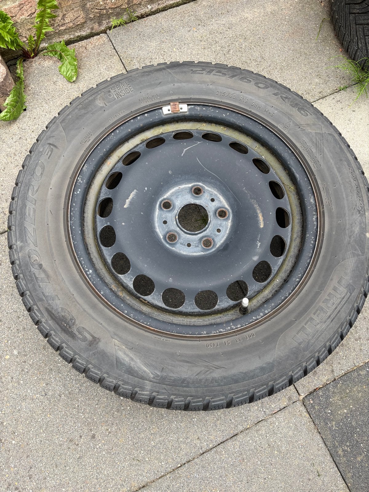 3 winterbanden met stalen velgen 215/60 R16, Ophalen, 16 inch, Banden en Velgen, Winterbanden