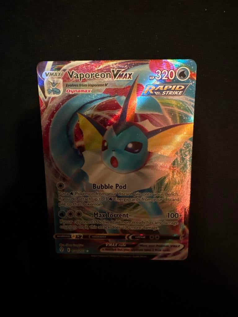 Pokémon Vaporeon VMAX kaart, Ophalen of Verzenden, Gebruikt, Losse kaart, Foil
