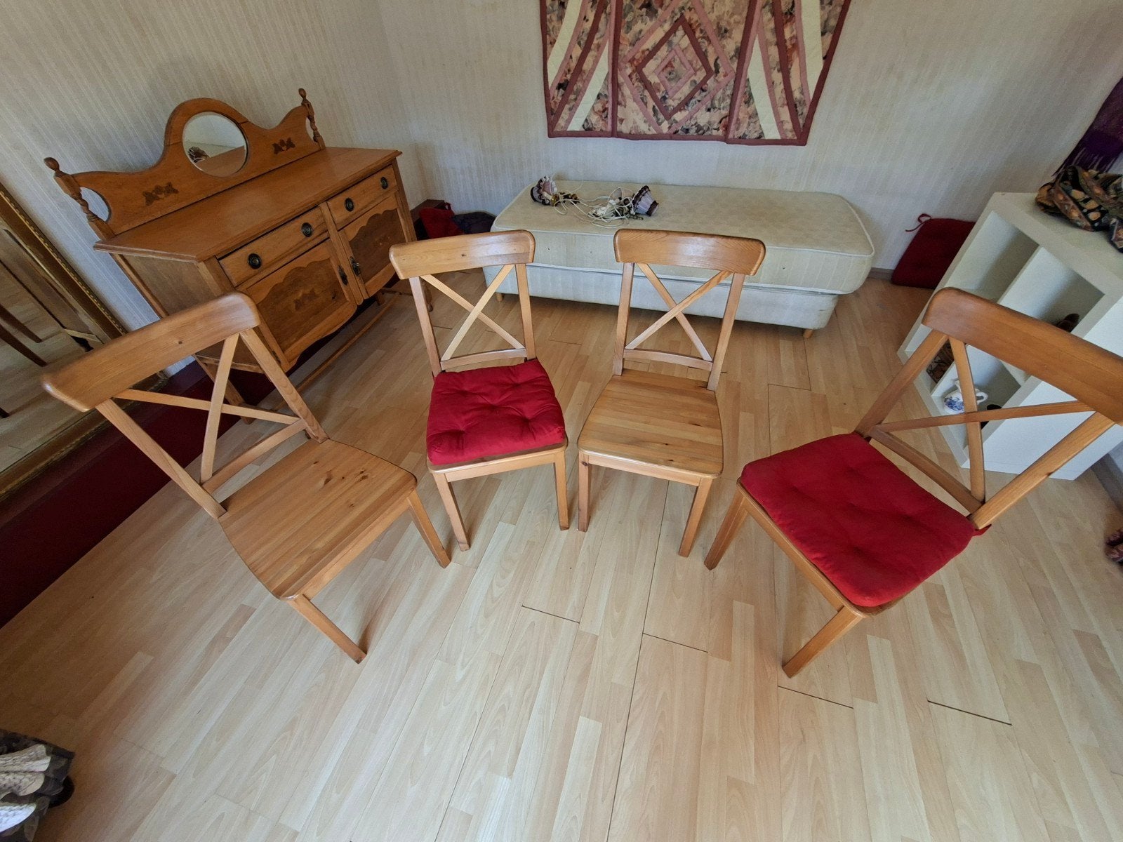 Grenen stoelen van IKEA met rode kussens, Ophalen, Gebruikt, Overige kleuren, Vier
