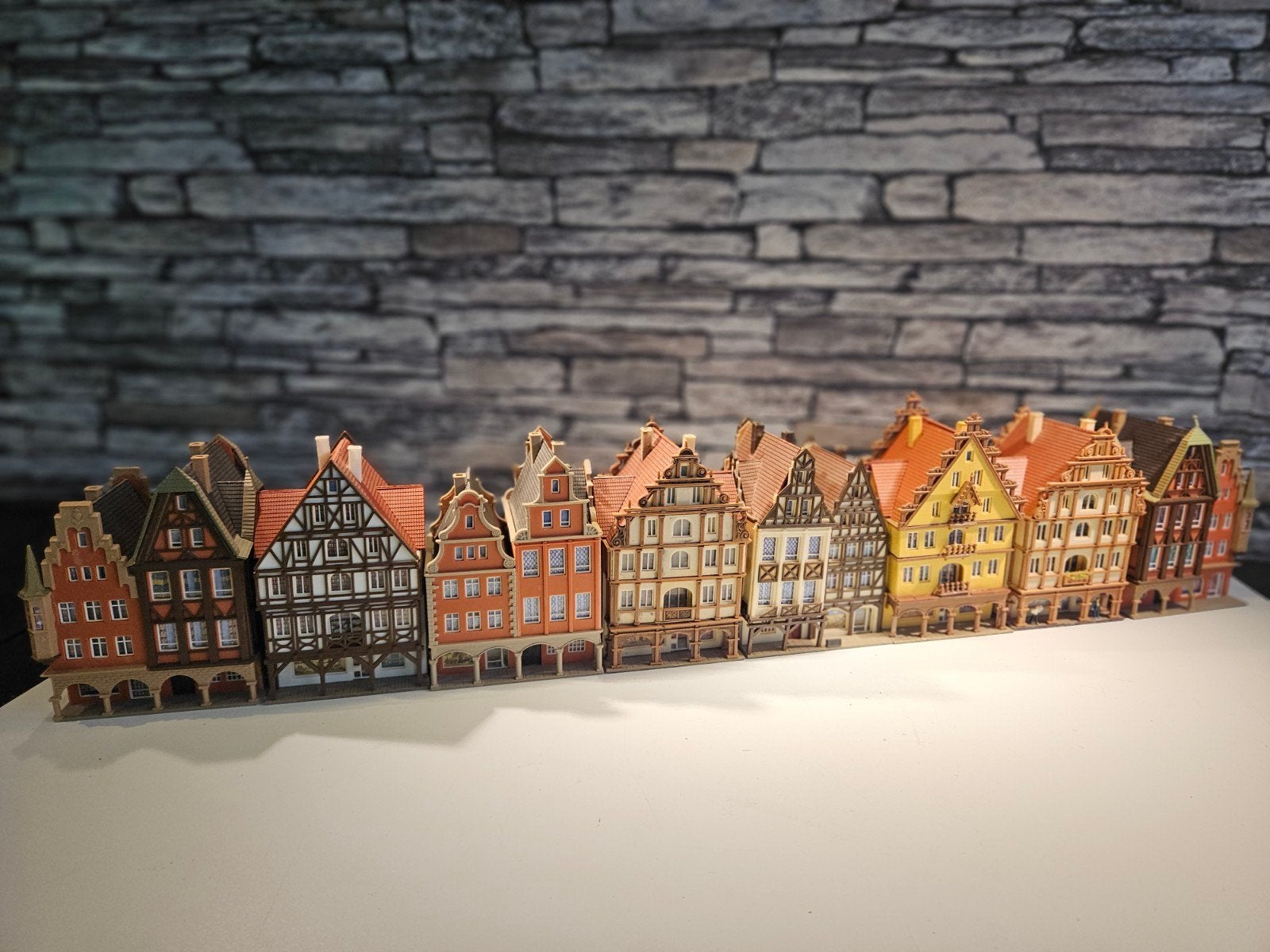 Vakwerkhuizen Duitse Altstadthuizen N spoor trein 1:160, Overige merken, Gebruikt, Gelijkstroom of Wisselstroom, Brug, Tunnel of Gebouw