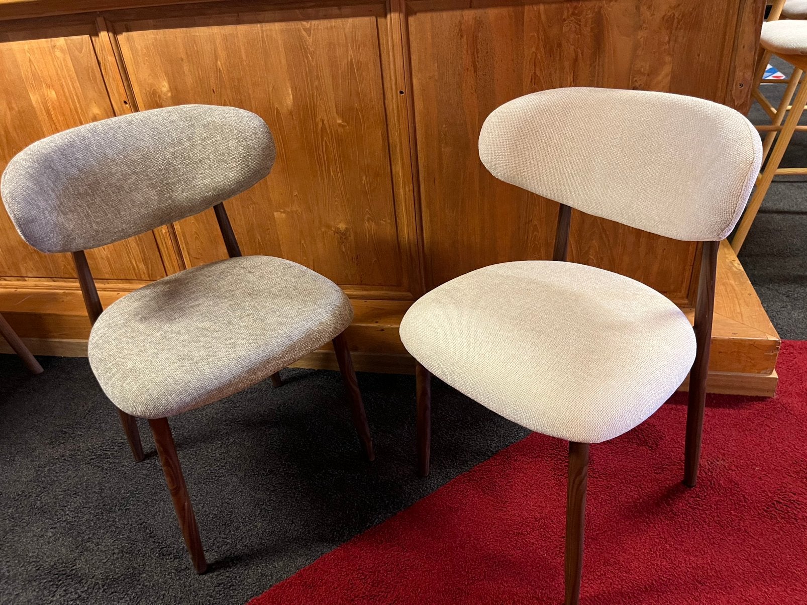 Meerdere moderne eetkamer stoelen!, Huis en Inrichting, Stoelen, Overige kleuren, Nieuw, Ophalen of Verzenden, Stof