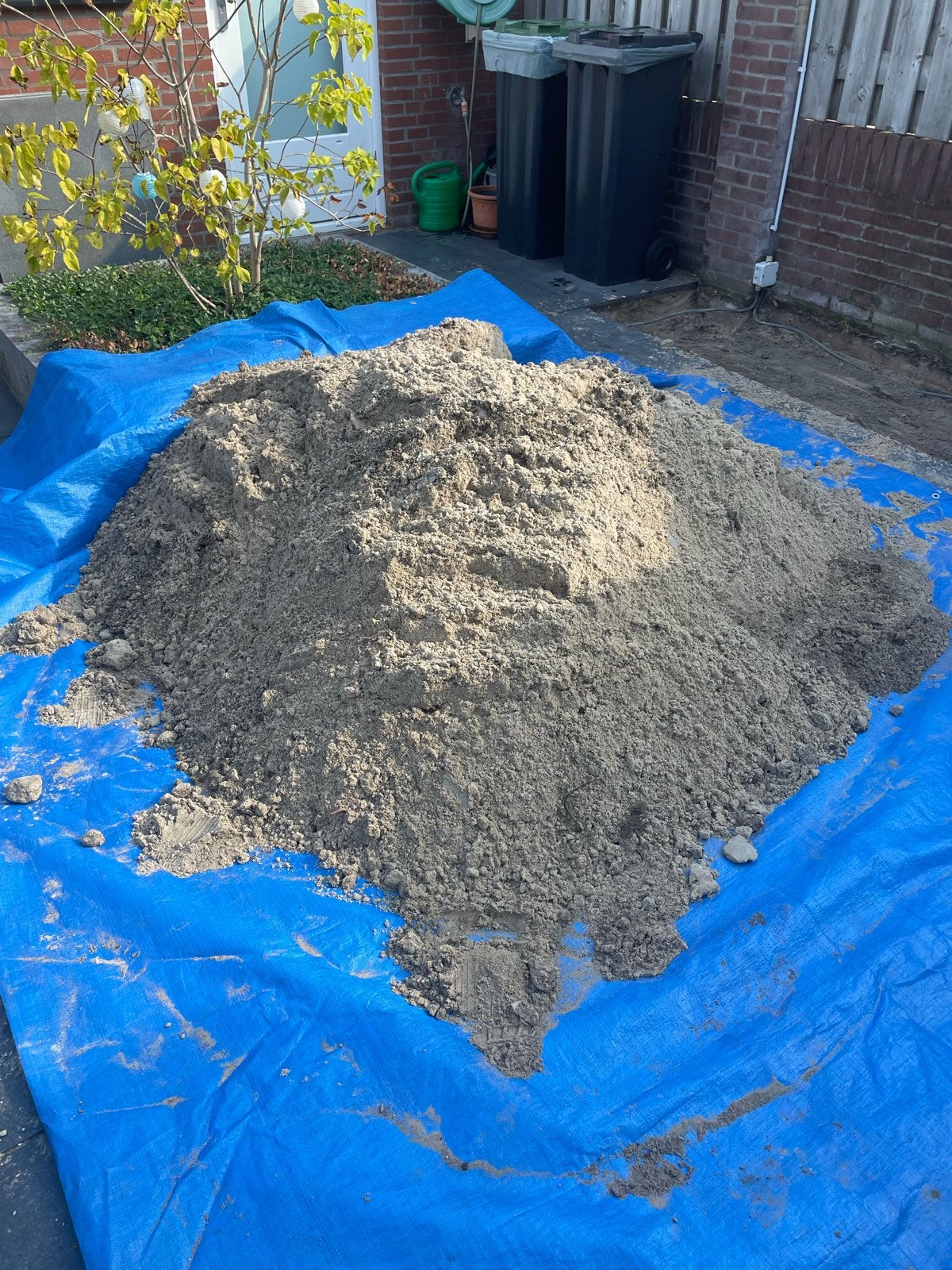 Ca. 1,5 m3 wit zand GRATIS in Waalwijk., Tuin en Terras, Ophalen, Gebruikt, Straatzand