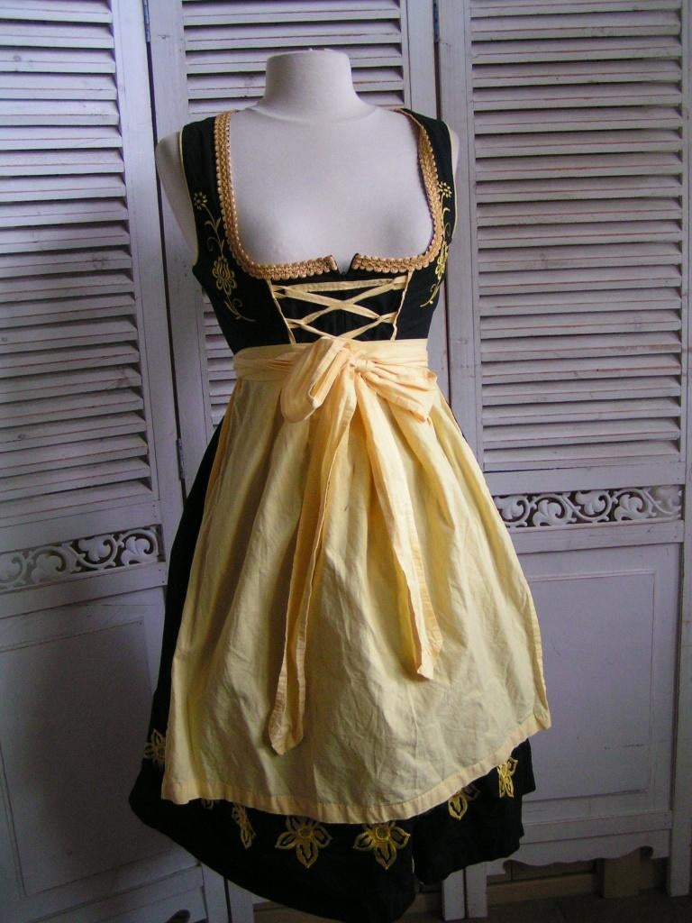 tiroler dirndl jurk en schort maat 34 nr GG 916, Kleding | Dames, Carnavalskleding en Feestkleding, Verzenden, Zo goed als nieuw