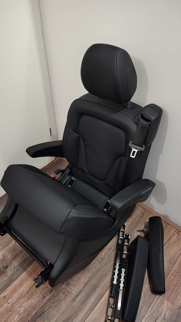 mercedes v klasse achterstoel nieuw dubbele armsteunen, Auto-onderdelen, Interieur en Bekleding, Ophalen, Gebruikt, Mercedes-Benz