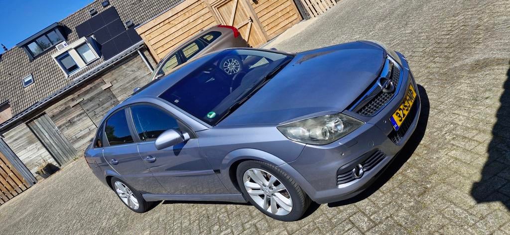 Opel Vectra 2.8 V6 GTS AUT 184KW 2006 Grijs, Auto's, Opel, 1505 kg, Vectra, Origineel Nederlands, Particulier