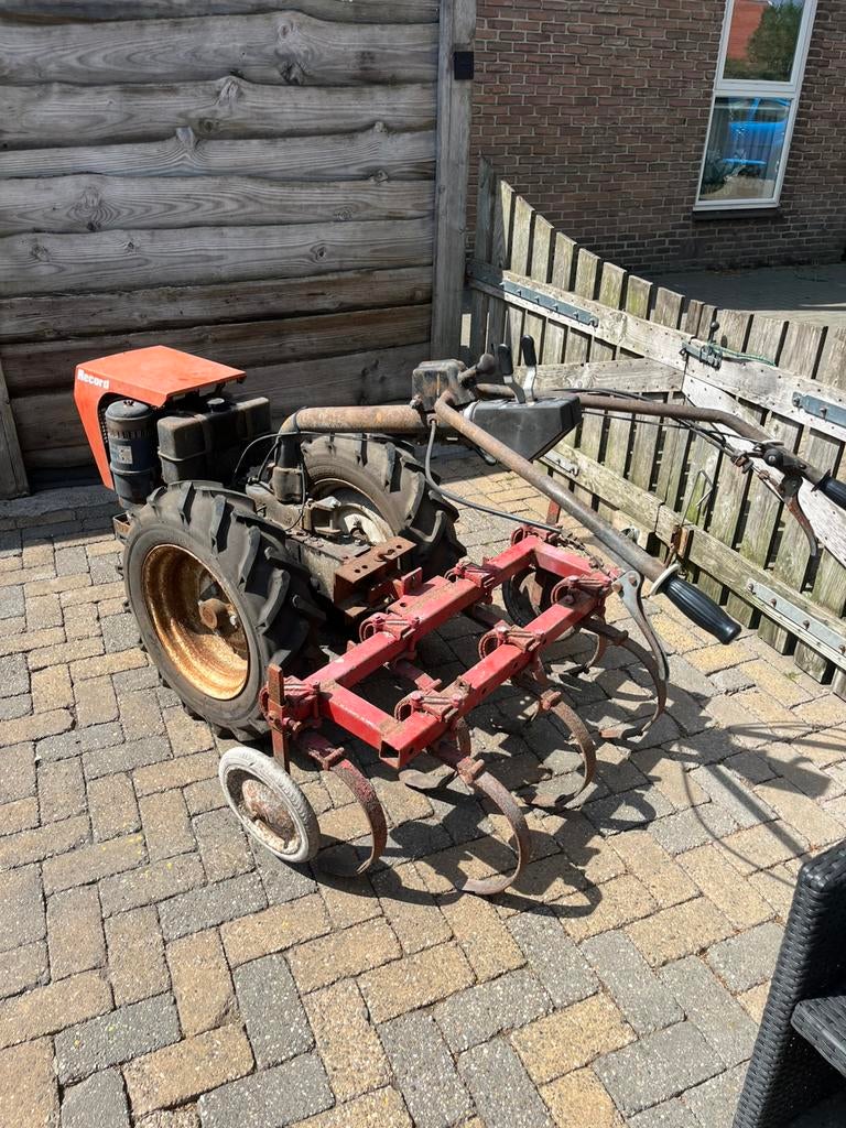 Twee wielige tuintractor  hako 1 cilinder diesel, Tuin en Terras, Hand-tuingereedschap, Ophalen, Zo goed als nieuw