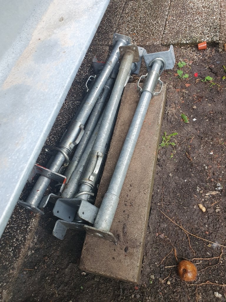 7 Stalen stutten / bouwstempels 110-160 cm, Ophalen, Gebruikt, Overige typen, Minder dan 2 meter