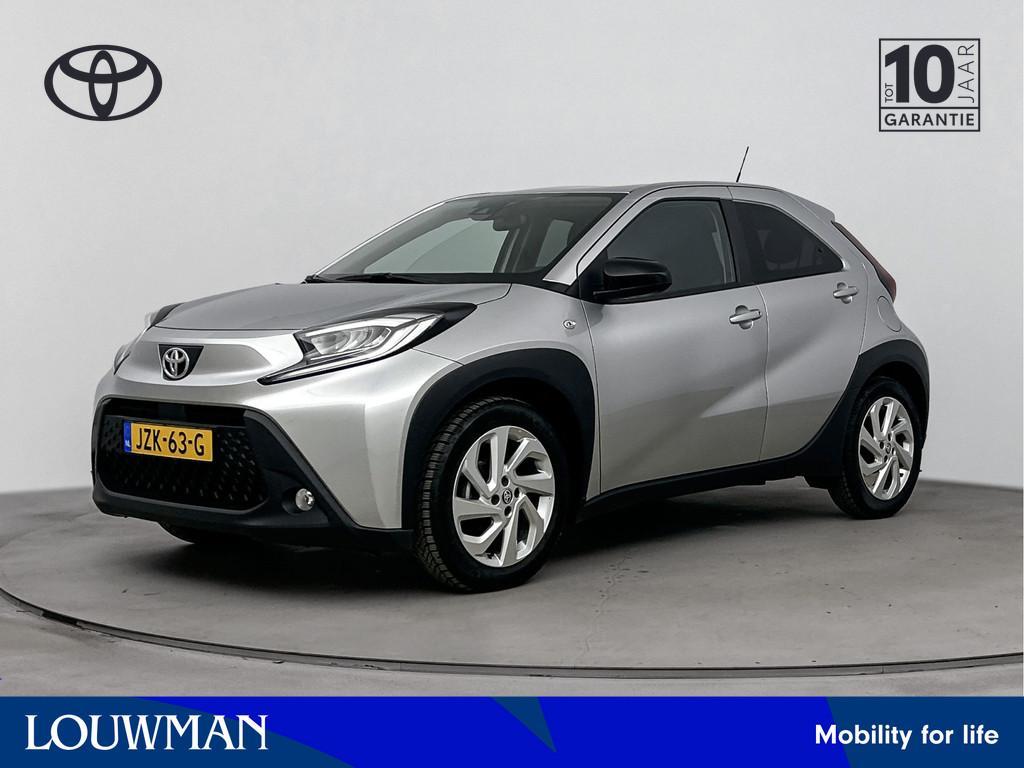 Toyota Aygo X 1.0 VVT-i MT first | Stoelverwarming | Parkeer, Stof, Gebruikt, 920 kg, 4 stoelen