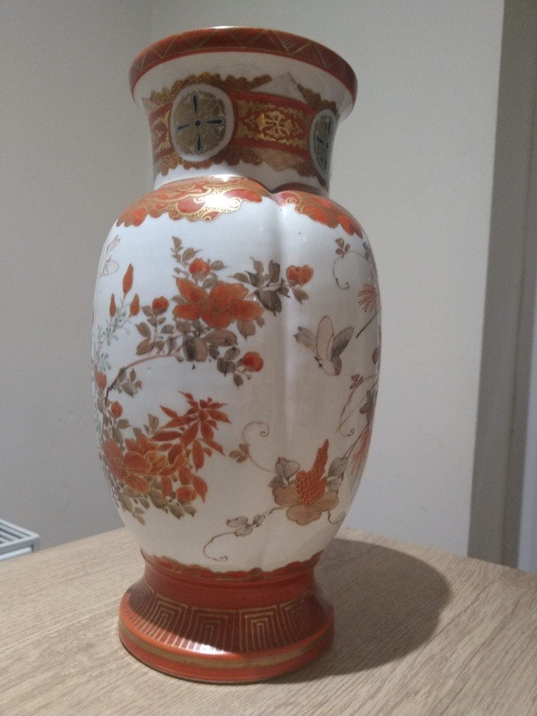 Kutani Vaas porselein. 30,5 cm uit 19e eeuw, Antiek en Kunst, Ophalen of Verzenden