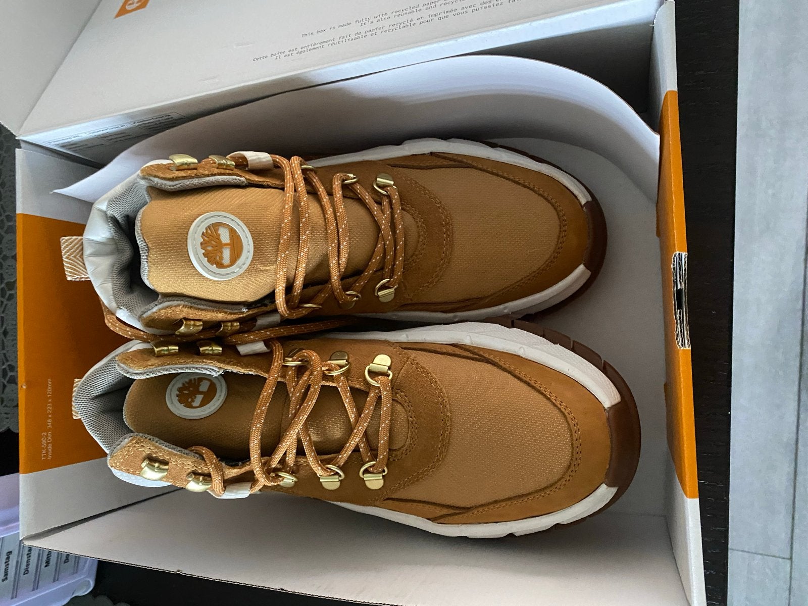 Timberland TBL Turbo Mid Hiker Wheat Suede - Nieuw in doos, Ophalen of Verzenden, Nieuw, Bruin, Sneakers of Gympen