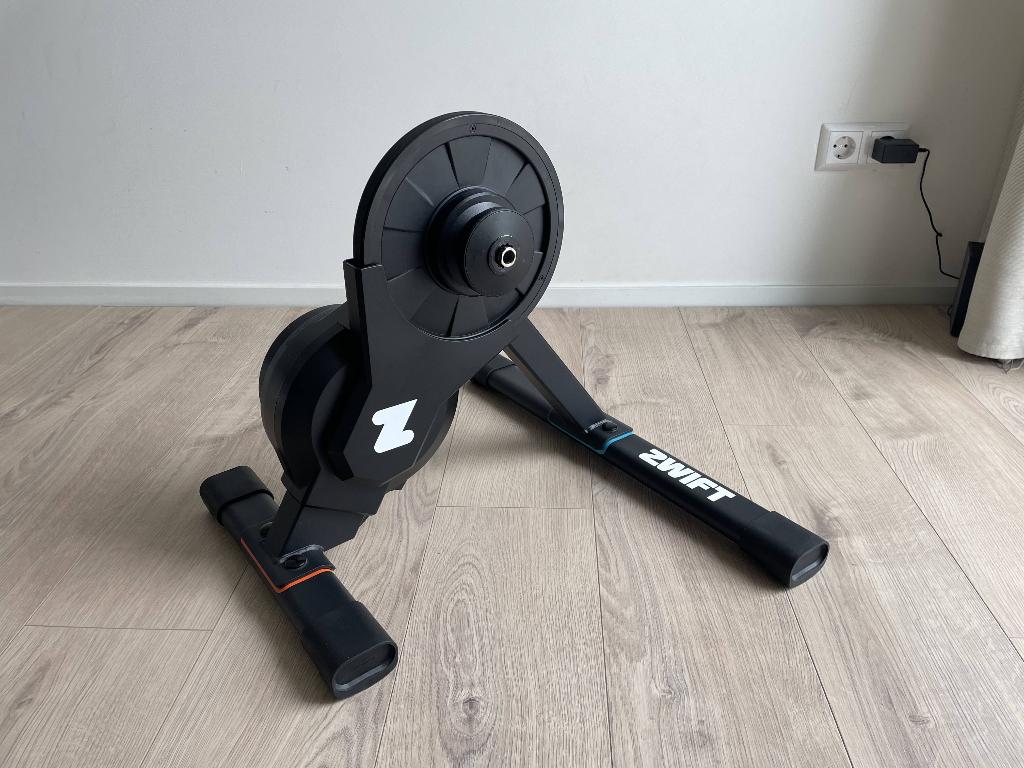 Zwift Hub One Smart Trainer + Zwift Click | Zeer nette staat, Ophalen, Zo goed als nieuw, Overige typen