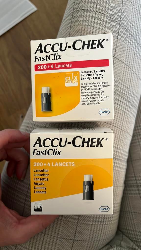 Accu chek fast clix 200 +4 lancets, Ophalen of Verzenden, Nieuw