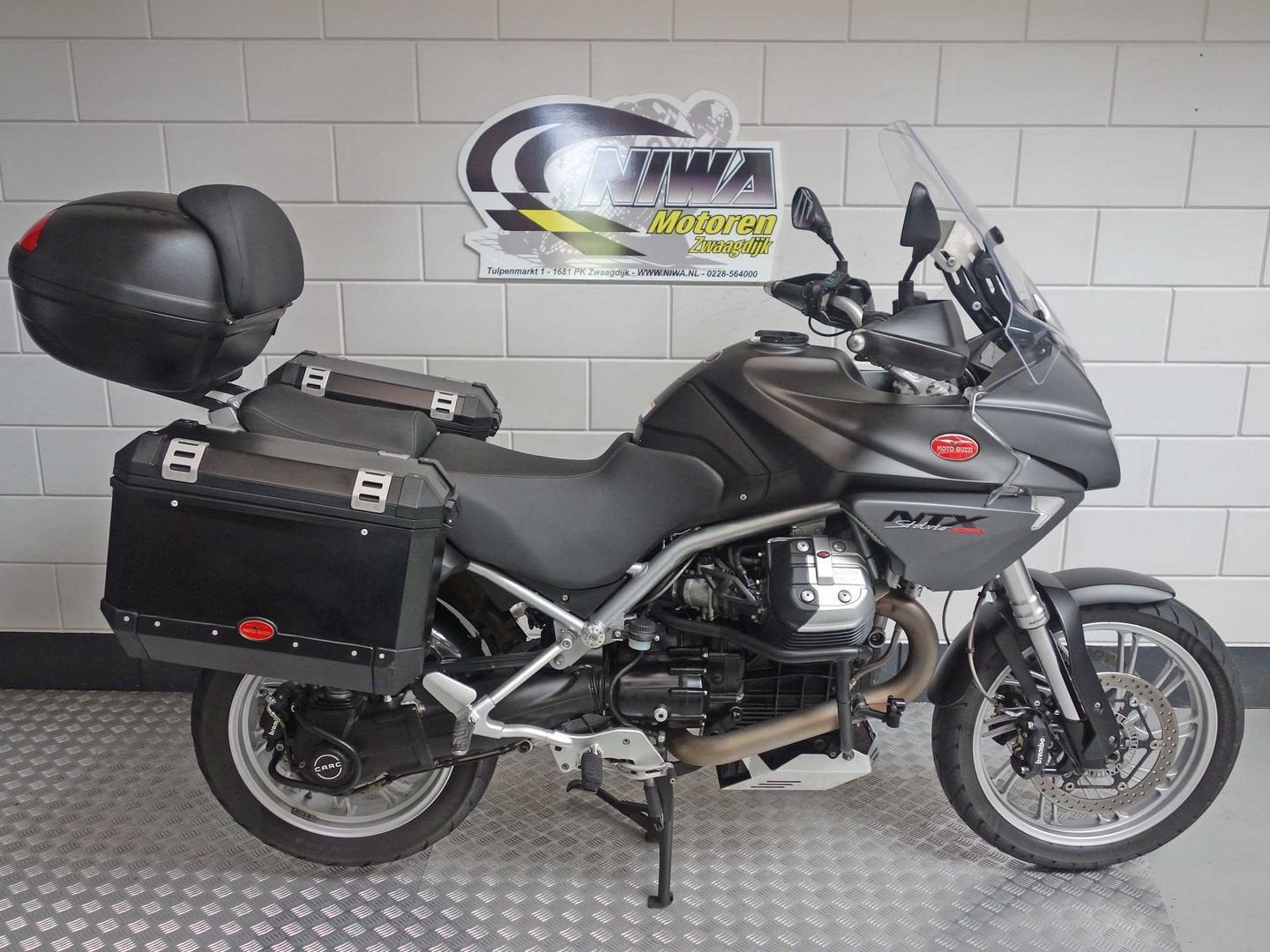 MOTO GUZZI V 9 BOBBER, Motoren, Motoren | Moto Guzzi, 2 cilinders, Motorrijbewijs A, Bedrijf, Meer dan 35 kW