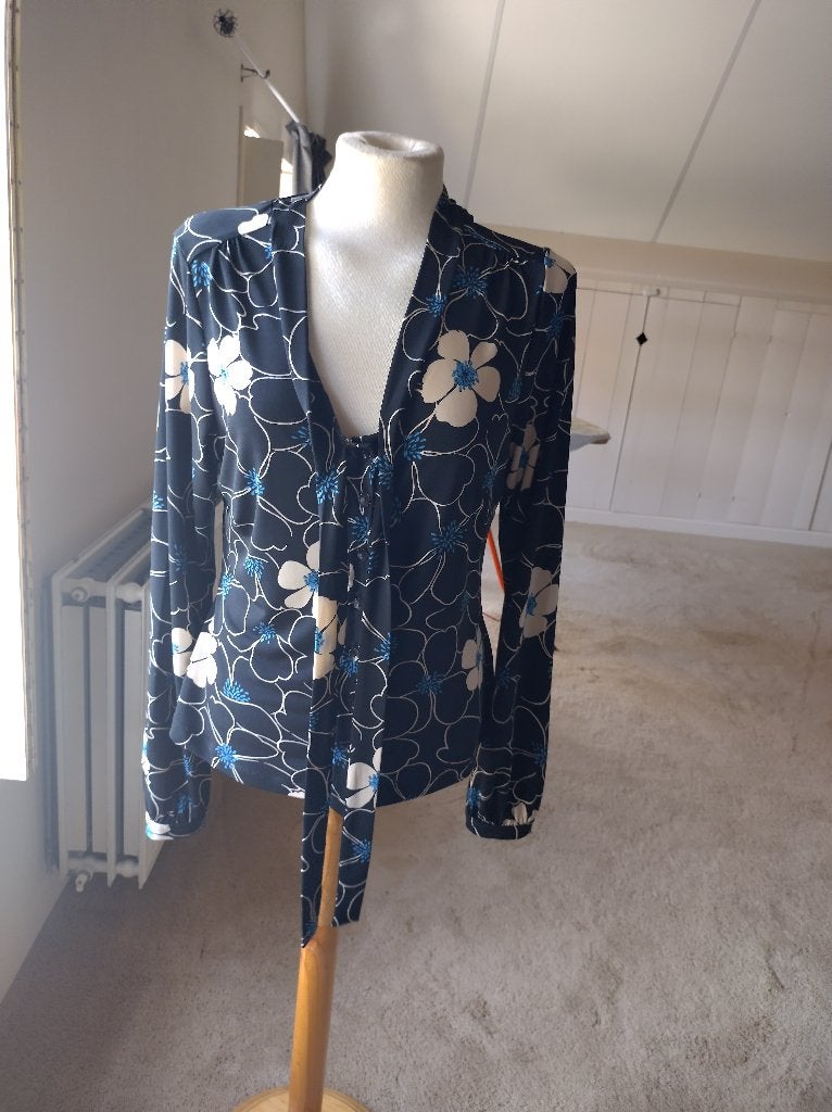 King Louie blouse nieuw L travelstof, Zwart, Maat 42/44 (L), Nieuw, Ophalen of Verzenden