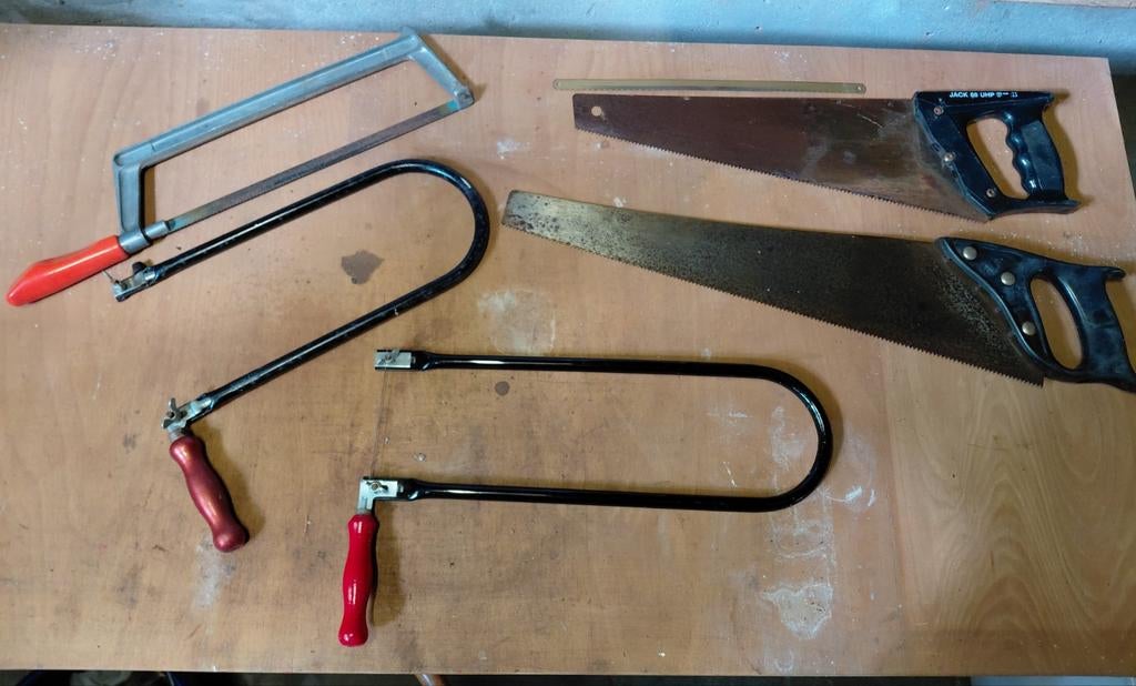 Vintage handzagen Sandvik beugelzaag figuurzaag, Doe-het-zelf en Verbouw, Gereedschap | Handgereedschap, Gebruikt, Ophalen of Verzenden