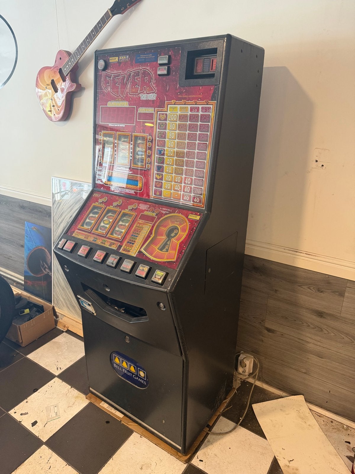 Gokkast Fever The Next - Bell-Fruit Games, Verzamelen, Automaten | Gokkasten en Fruitautomaten, Euro, Ophalen, Gebruikt