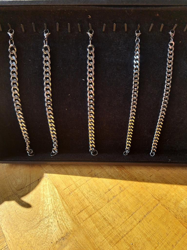 Partij armbanden 21cm lang, 9 en 11mm dik., Sieraden, Tassen en Uiterlijk, Armbanden, Nieuw, Overige kleuren, Ophalen of Verzenden