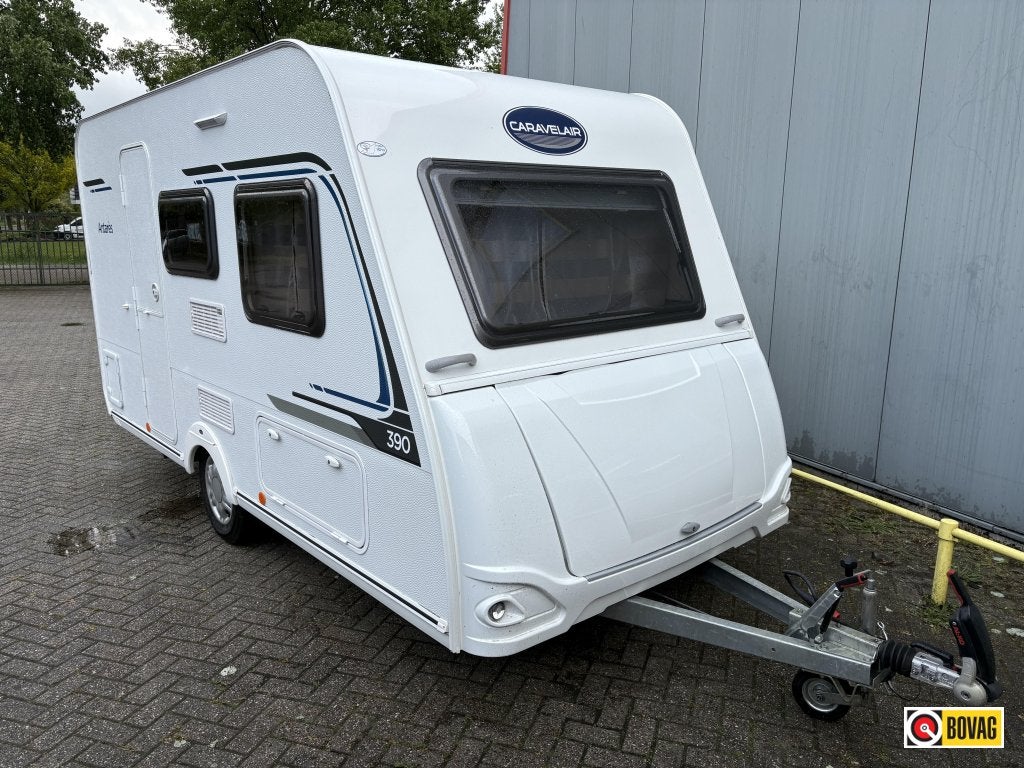 Caravelair Antares 390 Dorema luifel, Caravans en Kamperen, Caravans, Dwarsbed, Schokbreker, Bedrijf, Treinzit