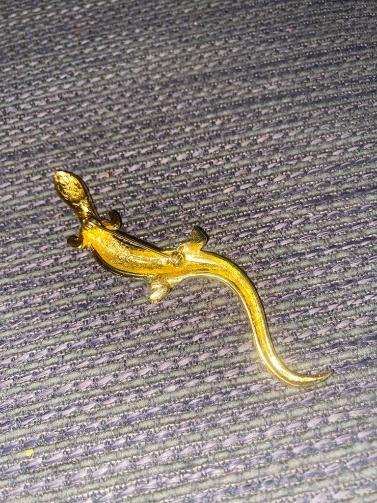 Goudkleurige hagedis broche met strass, Overige materialen, Ophalen of Verzenden, Zo goed als nieuw, Goud