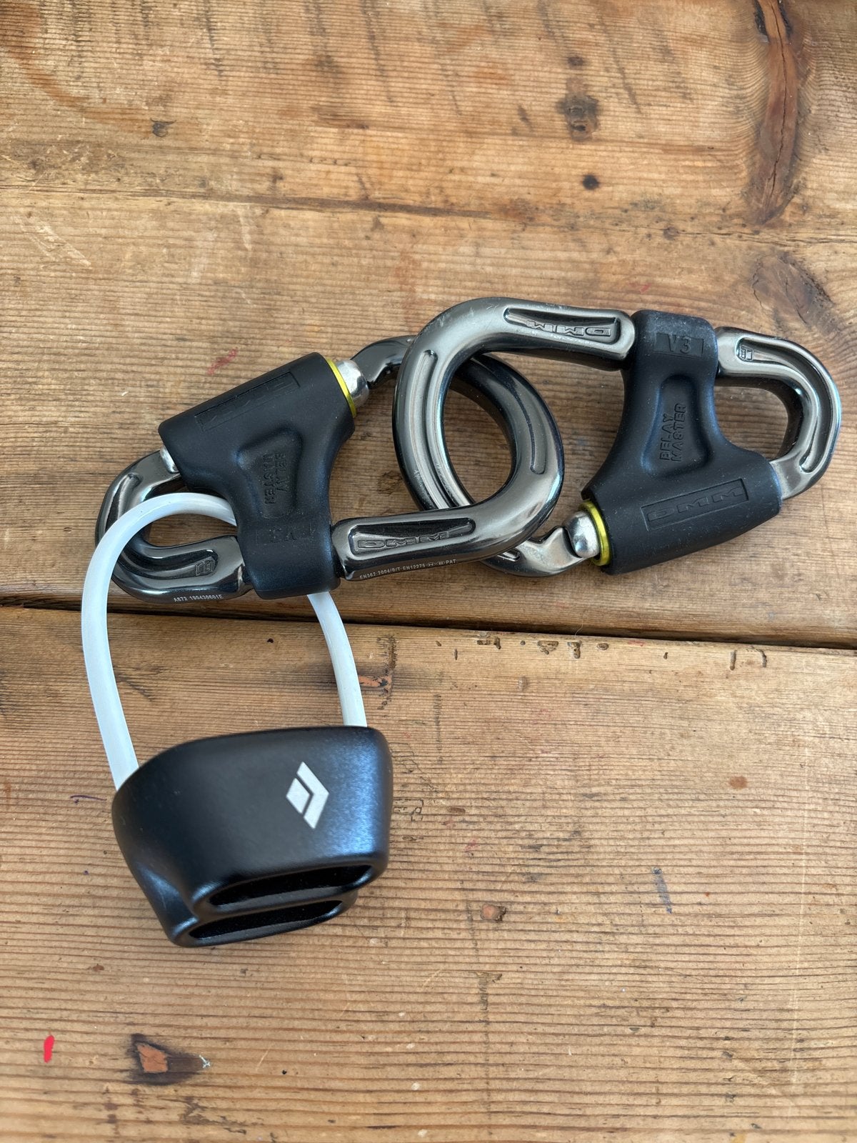 Black Diamond ATC en DMM Belay Masters karabiners, Ophalen, Zo goed als nieuw, Klimsport-accessoire
