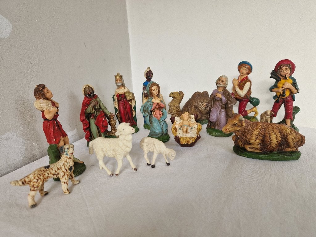 (B) 14-delige kunststof Kerstgroep., Ophalen of Verzenden, Zo goed als nieuw